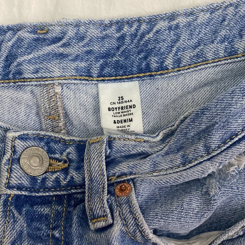 H&M Boyfriend Shorts - Picture 4 of 6